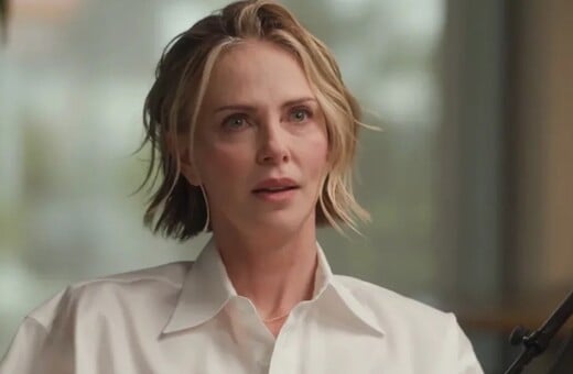 Η Σαρλίζ Θερόν μιλά ανοιχτά για τη νύχτα που η μητέρα της πυροβόλησε και σκότωσε τον πατέρα της