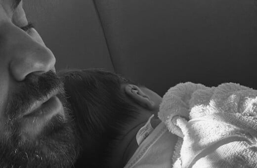 ΤΖΑΣΤΙΝ ΘΕΡΟΥ ΠΑΤΕΡΑΣ ΠΑΙΔΙ ΑΝΑΡΤΗΣΗ ΒΡΕΦΟΣ