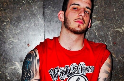 Η σχέση των Ελλήνων με το τατουάζ 