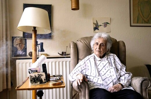 Η τσελίστρια του Άουσβιτς έγινε 100 ετών και η ιστορία της παραμένει αδιανόητη