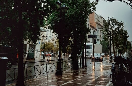 ΑΘΗΝΑ ΒΡΟΧΗ ΚΑΤΑΙΓΙΔΑ ΤΙ ΩΡΑ