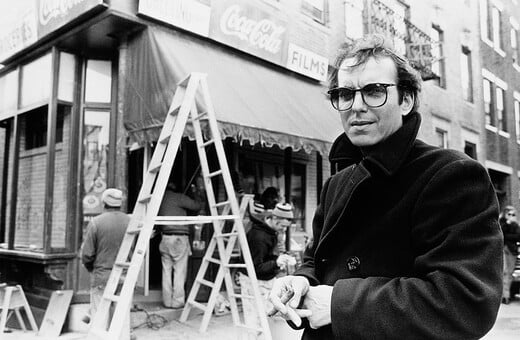 ΝΤΙΝ ΤΑΒΟΥΛΑΡΗΣ