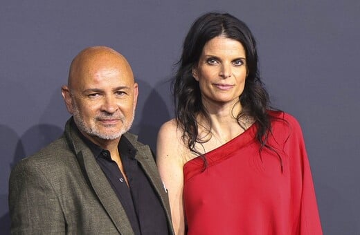 Η Αθηνά Ωνάση σε σπάνια δημόσια εμφάνιση στη Βαρκελώνη