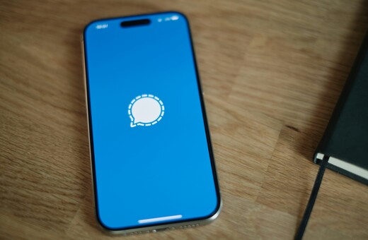 ΡΩΣΙΑ ΓΕΡΜΑΝΙΑ ΚΥΒΕΡΝΟΕΠΙΘΕΣΕΙΣ SIGNAL