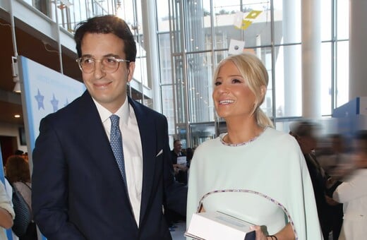 ΦΑΙΗ ΣΚΟΡΔΑ ΣΥΝΤΡΟΦΟΣ ΑΛΕΞΑΝΔΡΟΣ ΑΘΑΝΑΣΙΑΔΗΣ