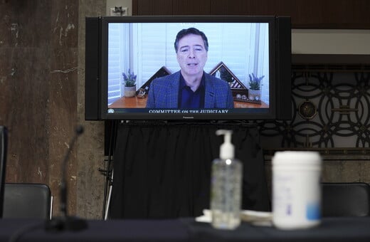 FBI ΤΖΕΪΜΣ ΚΟΜΕΪ ΗΠΑ ΚΑΤΗΓΟΡΙΕΣ