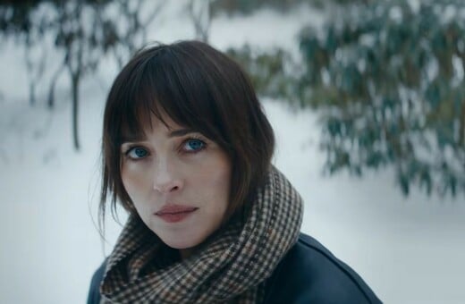 ΝΤΑΚΟΤΑ ΤΖΟΝΣΟΝ ΑΝ ΧΑΘΑΓΟΥΕΪ 