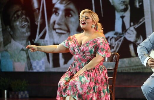 ΔΑΝΑΗ ΜΠΑΡΚΑ ΑΠΟΧΩΡΗΣΗ ΘΕΑΤΡΙΚΗ ΠΑΡΑΣΤΑΣΗ