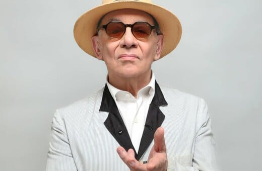 Αλφρέδο Άριας: «Οι καλλιτέχνες είναι οι πρώτοι που εξαφανίζουν οι δικτατορίες»