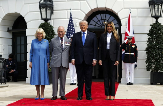 ΝΤΟΝΑΛΝΤ ΤΡΑΜΠ ΒΑΣΙΛΙΑΣ ΚΑΡΟΛΟΣ ΕΠΙΣΚΕΨΗ ΟΥΙΣΚΙ ΔΑΣΜΟΙ