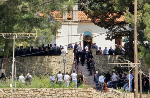 Δολοφονία στο Ηράκλειο: «Δεν θα κινδυνεύεις από κανέναν» - Θλίψη στην κηδεία του 21χρονου