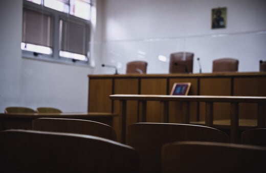 ΘΕΣΣΑΛΟΝΙΚΗ ΓΙΑΤΡΟΣ ΟΓΚΟΛΟΓΟΣ ΑΠΑΤΗ ΚΑΡΚΙΝΟΠΑΘΕΙΣ ΦΑΡΜΑΚΑ ΦΥΛΑΚΙΣΗ