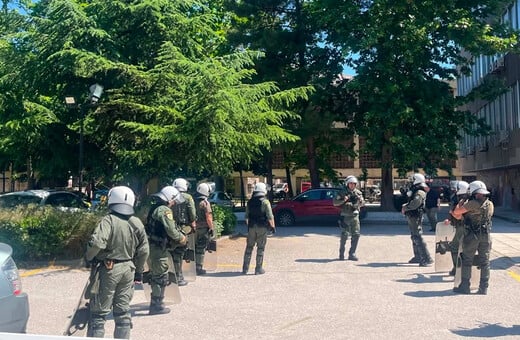 ΑΠΘ ΕΠΕΙΣΟΔΙΟ ΦΟΙΤΗΤΕΣ ΑΝΤΙΕΞΟΥΣΙΑΣΤΕΣ
