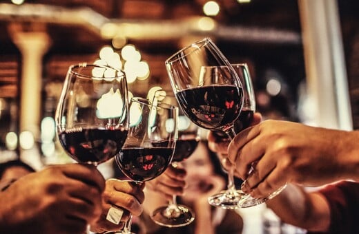 9 Wine Bars που αγαπάμε στην Αθήνα