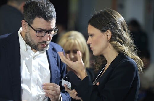 ΝΕΑ ΑΡΙΣΤΕΡΑ ΠΑΡΑΙΤΗΣΗ ΒΟΥΛΕΥΤΕΣ
