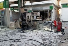 Έκρηξη σε πρατήριο υγρών καυσίμων στην Ανάβυσσο: Βρέθηκε αυτοσχέδιος μηχανισμός