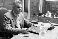 Η Δικαιοσύνη διαχωρίζει την υπόθεση Μαντέλη για τα μαύρα ταμεία της Ζίμενς