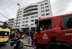Σοβαρές ενδείξεις για εμπρησμό στο ξενοδοχείο της Λ. Συγγρού - Βρέθηκαν μπιτόνια με εύφλεκτο υγρό