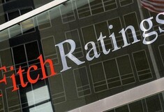 Ο Οίκος Fitch αναβάθμισε την Ελλάδα από ΒΒ- σε BB