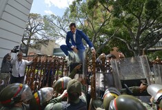 Βενεζουέλα: «Κοινοβουλευτικό πραξικόπημα» κατήγγειλε ο Γκουαϊδό