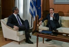 Τσίπρας σε Μητσοτάκη για το τζετ λαγκ: Να πίνεις πολύ νερό και να κάνεις γυμναστική