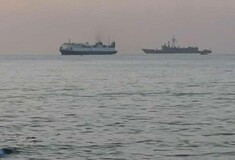 Τουρκική φρεγάτα εντοπίστηκε να συνοδεύει πλοίο που μετέφερε θωρακισμένα άρματα στη Λιβύη