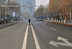 Κίνα: Μαραθωνοδρόμος έτρεξε 50 χλμ μέσα στο σαλόνι του γιατί ήταν αποκλεισμένος λόγω του κοροναϊού
