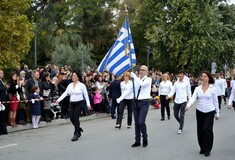 Τα 11 ασυνόδευτα παιδιά πρόσφυγες που έκαναν παρέλαση στη Μυτιλήνη