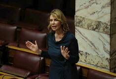 Η Παπακώστα απαντά στη Νέα Δημοκρατία για τη διαγραφή της από την Κ.Ο.
