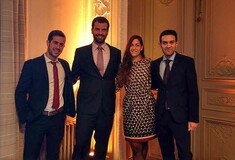 «Μένουμε στην Ελλάδα από ξεροκεφαλιά κι από φιλότιμο»