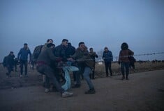 Προσφυγικό: Ψάχνουν «ρωγμές» στα σύνορα - Συνεχίζεται η ενίσχυση δυνάμεων στον Έβρο