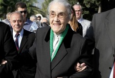 Πέθανε η Νεζμιγιέ Χότζα, χήρα του δικτάτορα της Αλβανίας