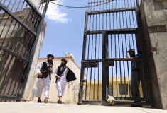 Το Αφγανιστάν θα αποφυλακίσει 10.000 κρατούμενους λόγω κορωνοϊού