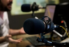 Έκλεισαν δύο ραδιοφωνικοί σταθμοί- Παρέμβαση της κυβέρνησης ζητά η ΕΣΗΕΑ