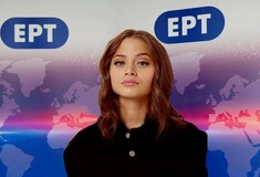 Stefania: Η εκπρόσωπος της Eurovision παρουσιάζει το «SuperG!rl» σε ένα acoustic version από το σπίτι της