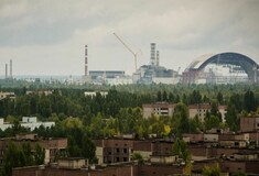 Αυξήθηκε η ραδιενέργεια στο Τσερνόμπιλ - Μεγάλη φωτιά καίει το δάσος κοντά στον πυρηνικό αντιδραστήρα
