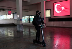 Τουρκία: Σχεδόν 4.000 κρούσματα το τελευταίο 24ωρο και 76 νέοι θάνατοι