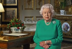 Η Βασίλισσα Ελισάβετ εμψυχώνει τους γιατρούς και τους νοσηλευτές όλου του κόσμου