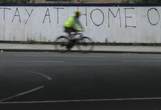 Κορωνοϊός - Βρετανία: «Ο αριθμός νεκρών ίσως είναι 15% υψηλότερος από τα επίσημα στοιχεία»