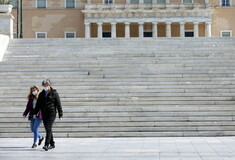 Σταϊκούρας: Βάσει δεικτών «η ύφεση στην Ελλάδα θα είναι χαμηλότερη από άλλες χώρες»
