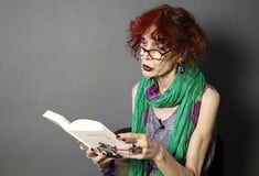 Αναγνώσεις: Η Ζυράννα Ζατέλη διαβάζει Γιώργο Σεφέρη
