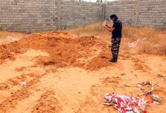 Ομαδικοί τάφοι με δεκάδες πτώματα στη Λιβύη - Ο ΟΗΕ μιλά για «φρίκη»