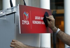 Πέτσας: Ο ΣΥΡΙΖΑ απειλεί το ΥΠΟΙΚ - Πόσα χρήματα πήρε το μέσο με το οποίο ταυτίζεται ο Τσίπρας, όσο κυβερνούσε;