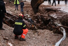 Ακόμη ένας νεκρός στη Νέα Πέραμο - 16 τα θύματα από τις πλημμύρες στη Δυτική Αττική