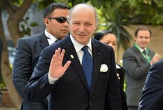 Η Γαλλία θα ζητήσει την επανεξέταση του συριακού εμπάργκου όπλων