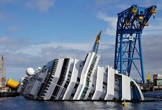 Συγνώμη ζήτησε ο καπετάνιος του Costa Concordia