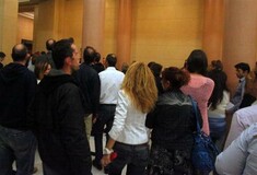 Στάση εργασίας από τους εργαζόμενους στη βουλή