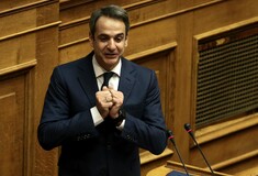 Σφοδρή επίθεση του Μητσοτάκη στον Τσίπρα: Ο πρωθυπουργός των φόρων είναι και πρωθυπουργός των μεσαζόντων