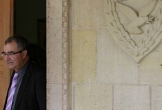 Η λίστα με τα στοιχεία πολιτικών και συγγενών που χαρίστηκαν δάνεια στην Κύπρο