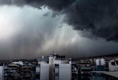 Έκτακτο: Καταιγίδες και χαλάζι - Αλλάζει πάλι το σκηνικό του καιρού